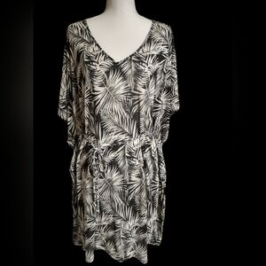 H&M Black and White Palm Print Tunic